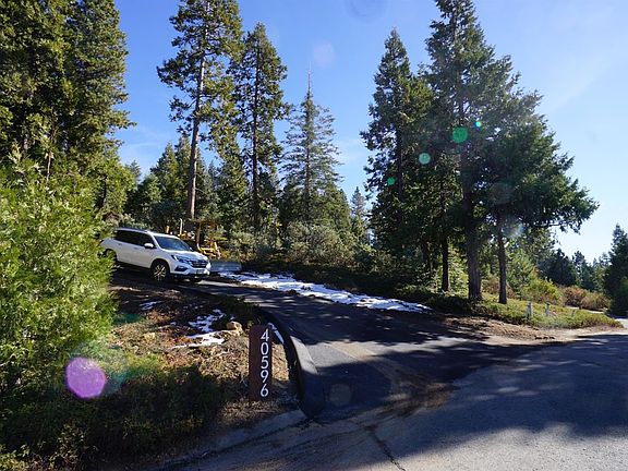 3rd image of 40650 Wild Iris Ln