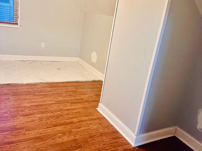 Office space (master bedroom)