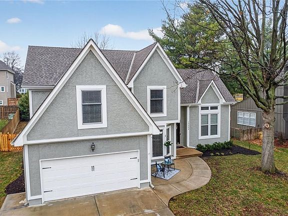 2nd image of 15206 Reeds Rd