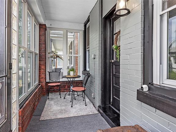 3rd image of 5366 West Ave