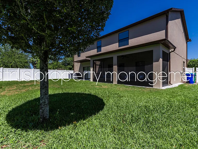 2052 Solar Dr — Photo 22