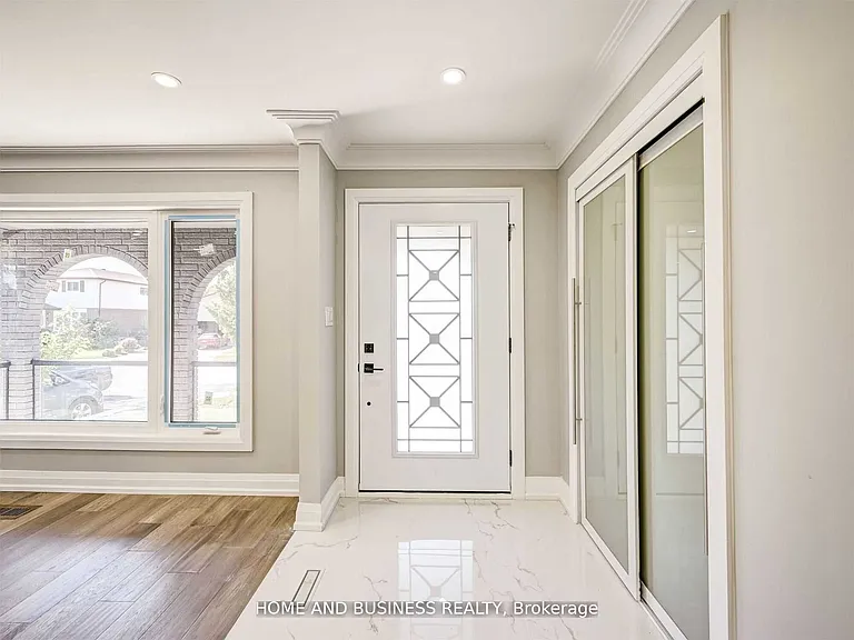 470 Louis Dr — Photo 19