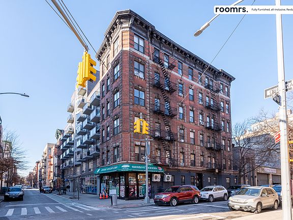 2nd image of 141 Ridge St #1