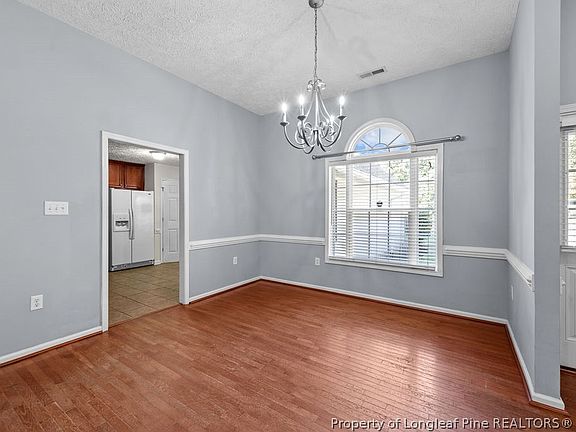 5th image of 161 Oakmont Dr