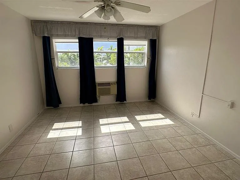 625 Antioch Ave #302 — Photo 34