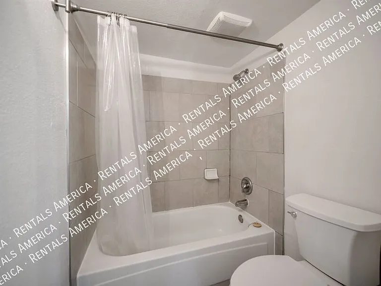 8263 N Oracle Rd #136 — Photo 15