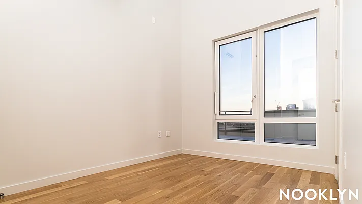 Rented by Nooklyn NYC LLC | media 100