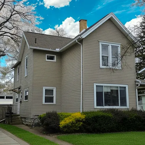 418 Wallace Photo 1