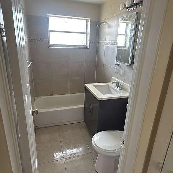 3722 Henry Ave #3 — Photo 13