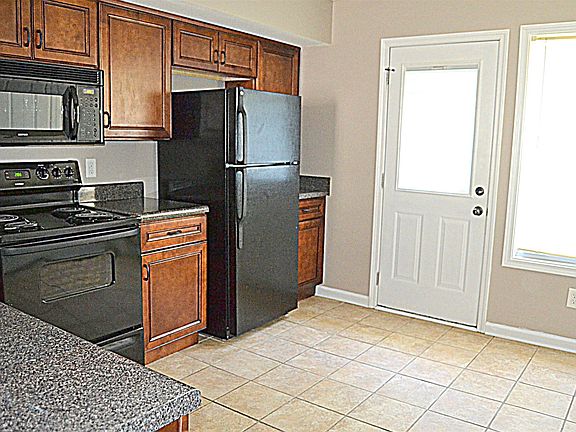 4th image of 773 Cherrybark Ln