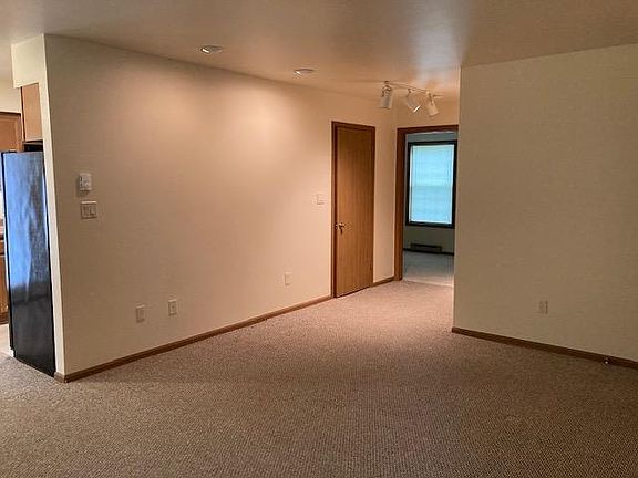 3rd image of W156N11545 Fond Du Lac Ave #1