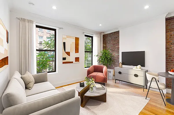 Rented by Compass | media 9