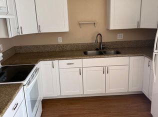 711 E Ridgecrest Blvd APT C, Ridgecrest, CA 93555