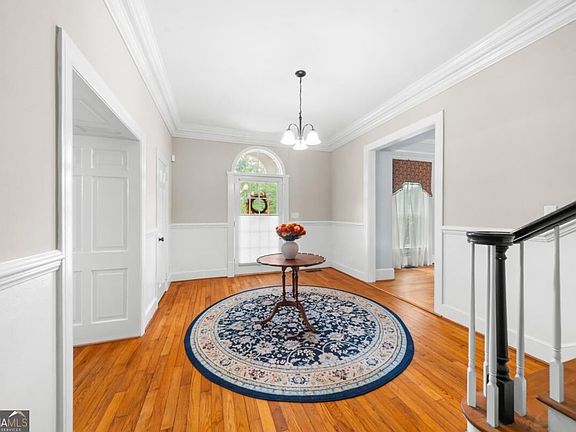 3rd image of 313 Miller St