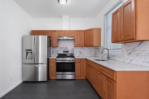 815 Berkeley Ave #1 Photo 1