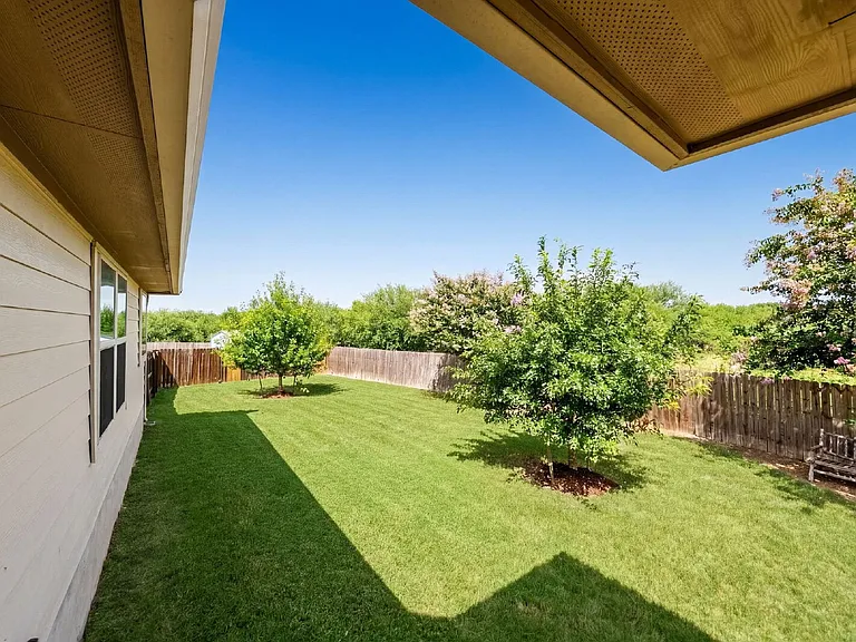 6097 Heron Dr — Photo 37