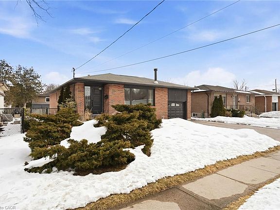 2nd image of 777 Hillcrest Rd