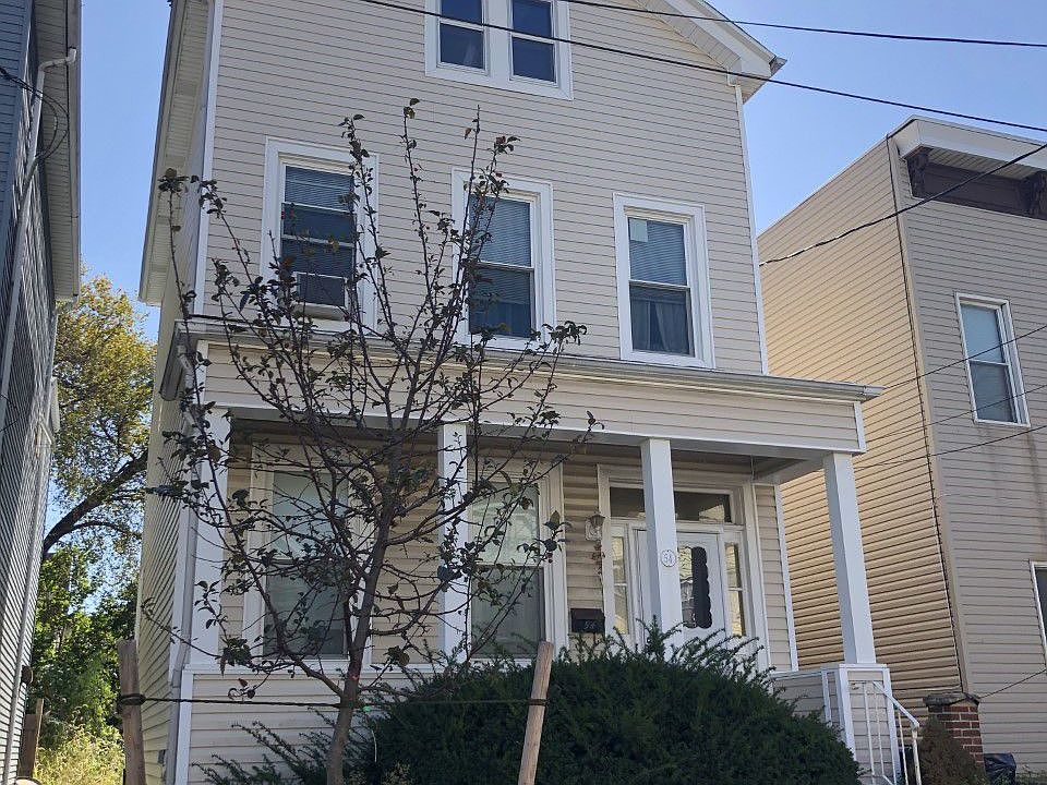 1st image of 54 Lynhurst Ave