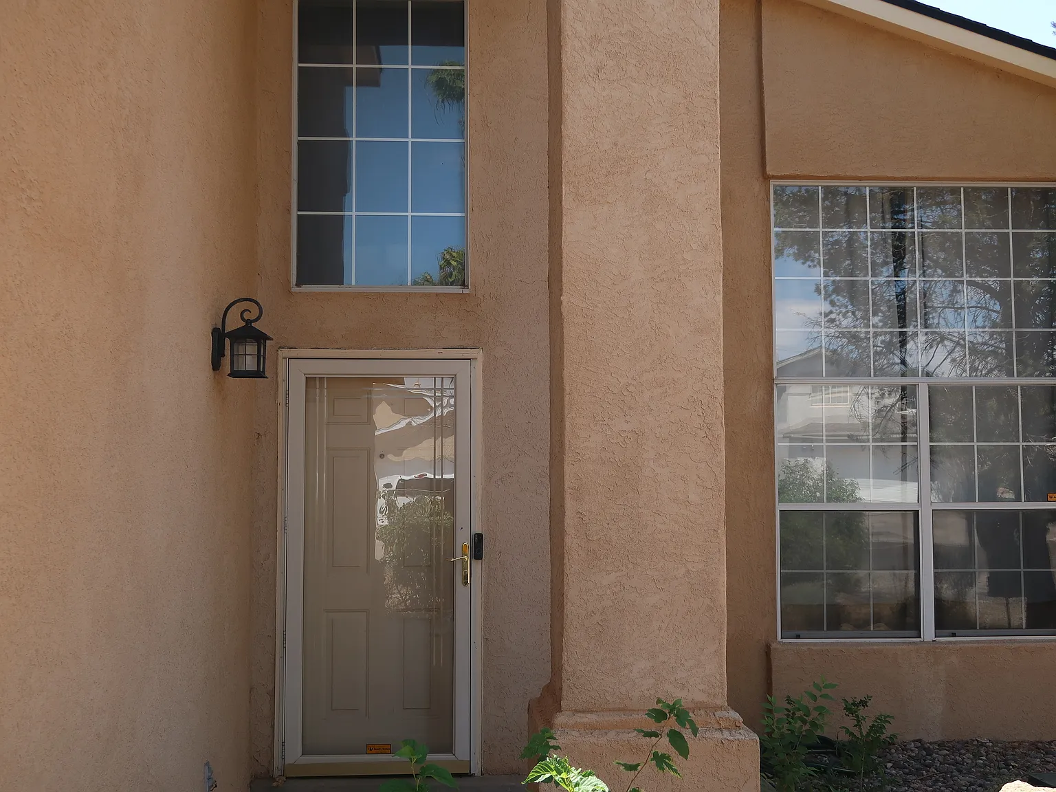 4 bed, 2.5 bath, 2356 sqft, $1,950 — Photo 3