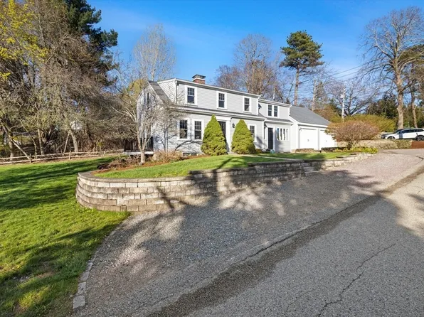 23 Mayflower Ln, Duxbury, MA 02332