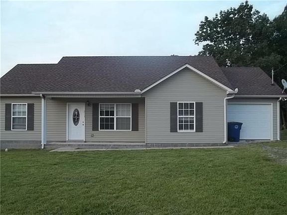 2nd image of 215 Eventine Dr