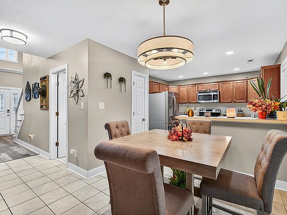 2nd image of 307 Brunswick Dr