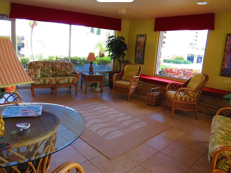 Lobby Area. / Waiting Area on 1st floor