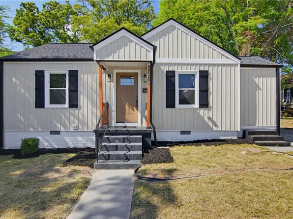 209 E McCulloch St, Greensboro, NC 27406