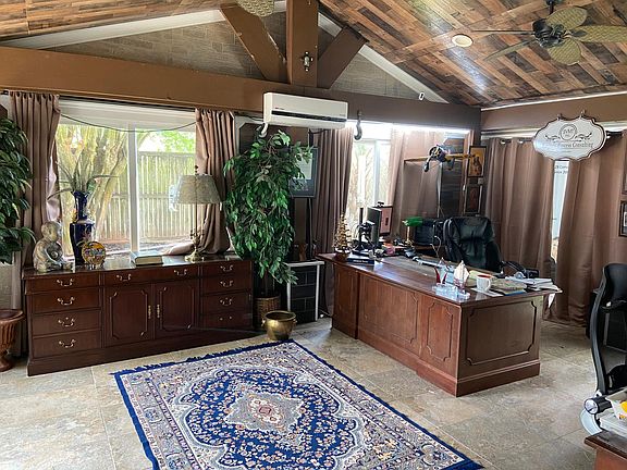 2nd image of 303 Scarlet Maple Dr