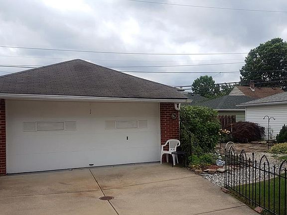 4th image of 12216 Thraves Ave