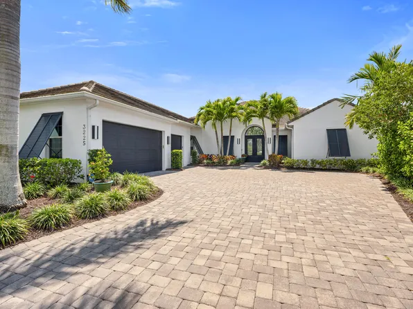 3225 Cotuit Ct, Naples, FL 34114