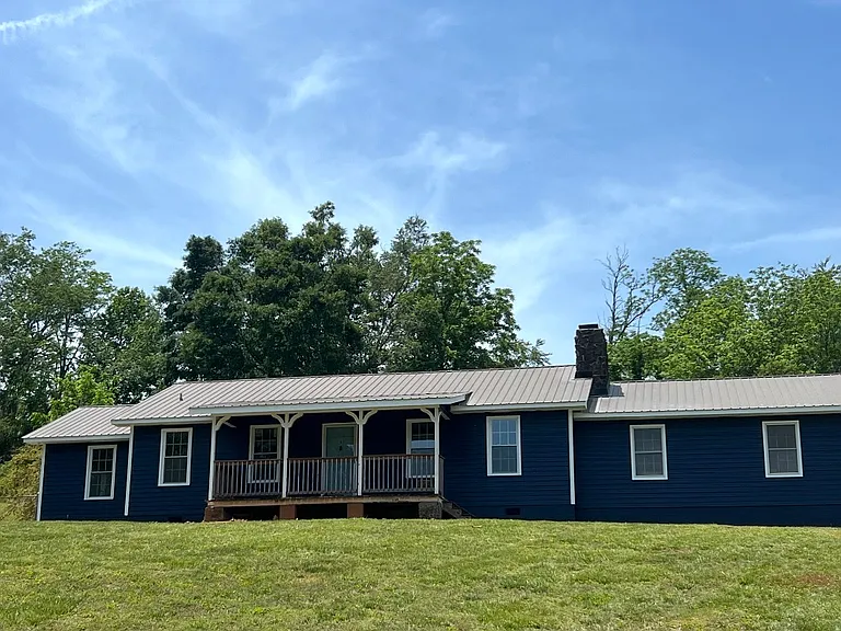 240 Western Cedar Ln — Photo 1