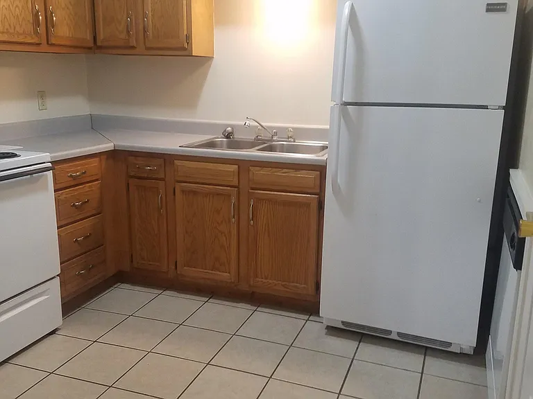 1403 Oak Dr #A — Photo 1