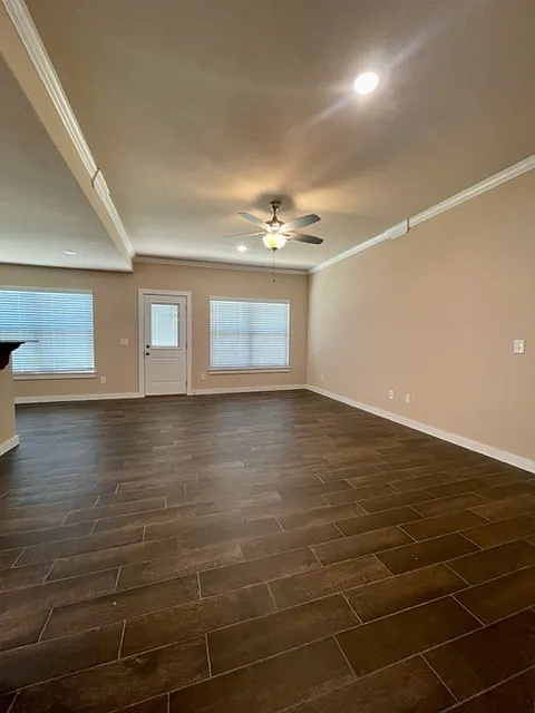 410 & 412 Rama St - 410 — Photo 3