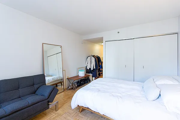 Rented by Compass | media 2