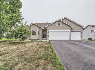 5490 Kahler Dr NE, Albertville, MN 55301