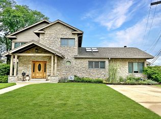 1222 S Crescent Ave, Park Ridge, IL 60068