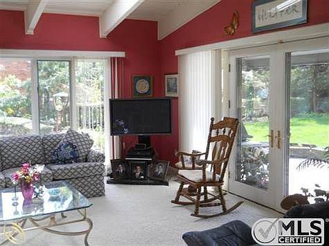 551 BALLANTYNE 002 (Small).jpg