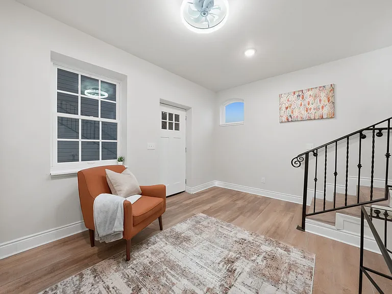 3426 Pierson St — Photo 53