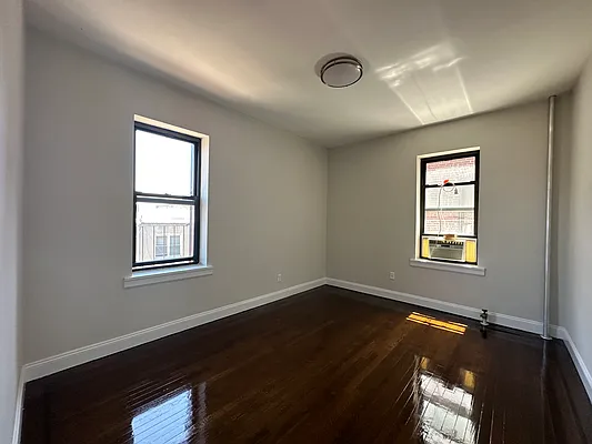 Rented by Oxford Property Group | media 23