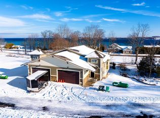 760 N Waypoint Cir, Suttons Bay, MI
