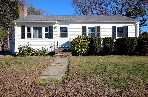 1st image of 4 Claire Rd