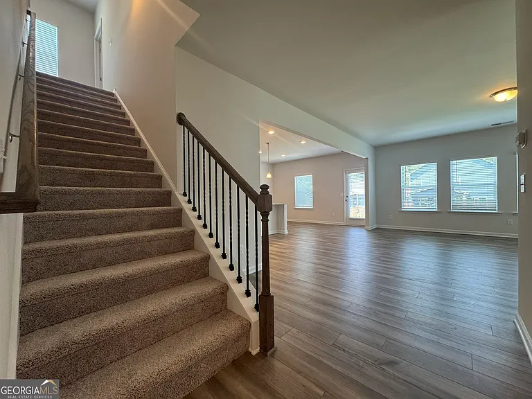 124 Sycamore Ln — Photo 7