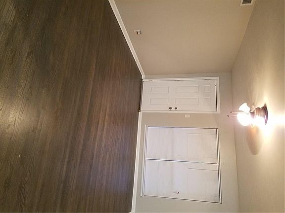 3rd image of 246 W Cober St