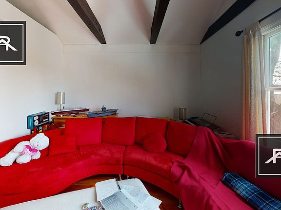 3rd image of 26-28 Broadlawn Park #24