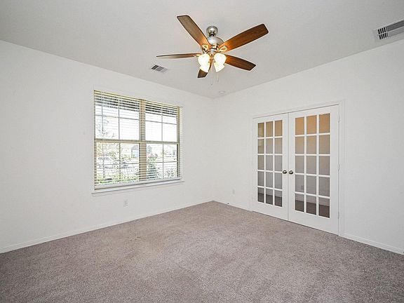 4th image of 5706 Embracement Ln