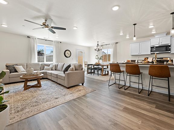 7th image of this home