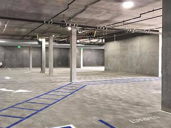 4th image of 445 Main St APT 412