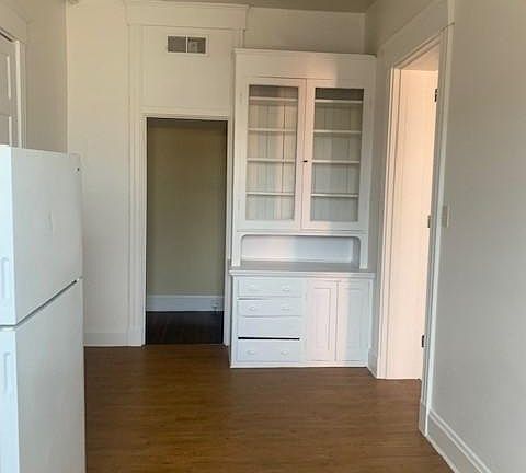 3rd image of 3404 Middleton Ave #17