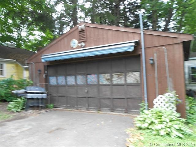 2nd image of 16R Orient St